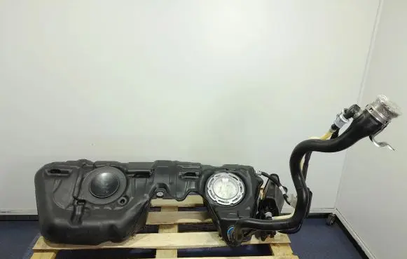 BMW 6 F12 F13 Fuel tank 56646711