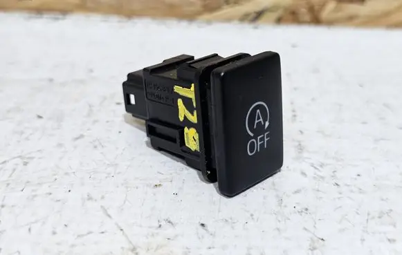 Toyota Avensis T270 ESP (stability program) switch 15C857
