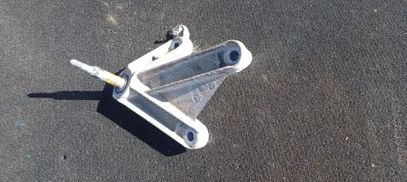 Renault Scenic II - Grand scenic II Gearbox mounting bracket 8200048084