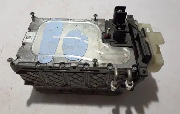 Mercedes-Benz C W206 Hybrid / electric car battery A0009828317