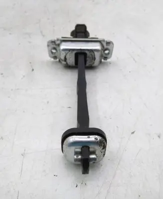 Chevrolet Captiva Rear door check strap stopper