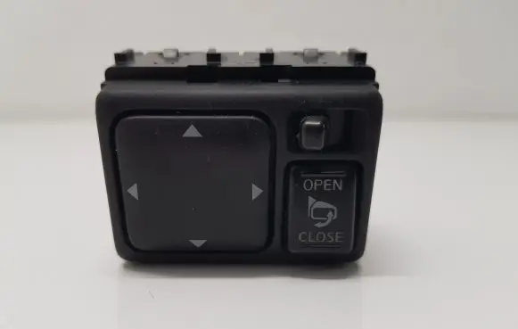 Nissan X-Trail T30 Wing mirror switch