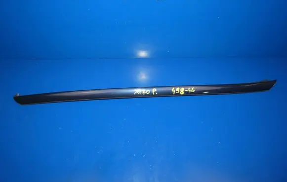 Volvo XC60 Windshield trim 
