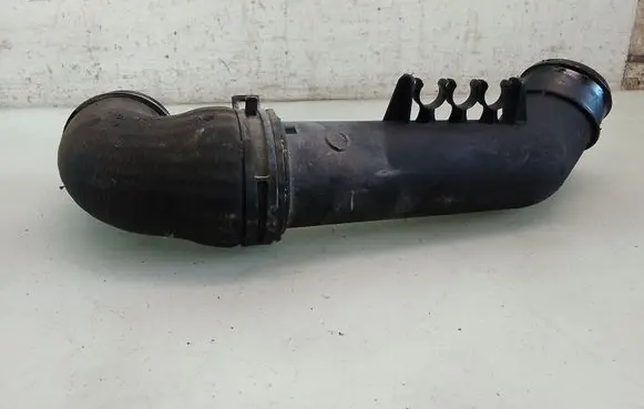 Intercooler hose/pipe