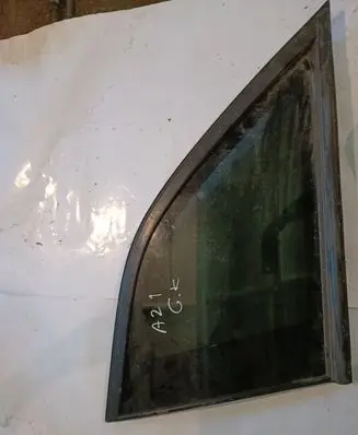 Chrysler Pacifica Rear side window