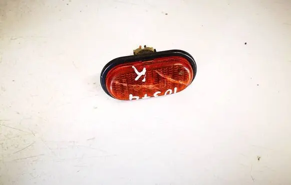 Renault Megane I Front fender indicator light 7700847333