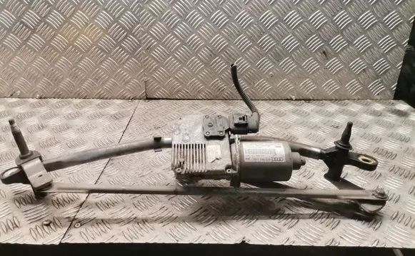 Audi A5 8T 8F Front wiper linkage and motor 8t2955119c