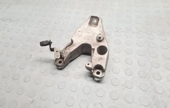 BMW X3 F25 Engine mounting bracket 6784827