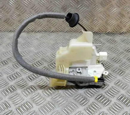 Audi Q3 8U Front door lock 8J2837016E