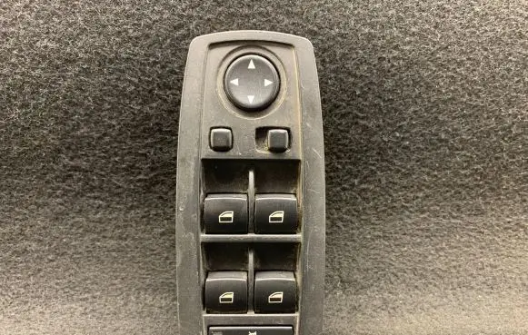 BMW X3 E83 Electric window control switch 3414355