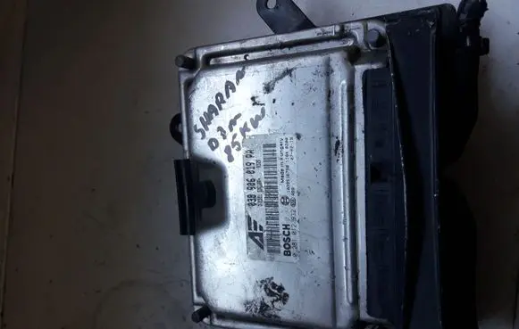 Volkswagen Sharan Engine control unit/module 0281012932