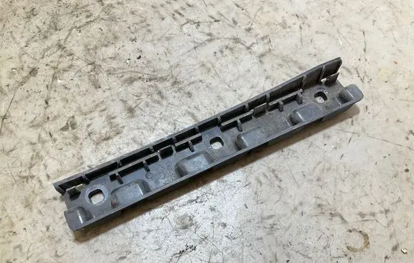 Sill/side skirt trim
