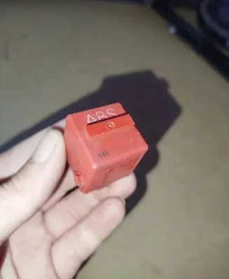 BMW 3 E36 ABS relay V23134A52X153 1393404 61361393404