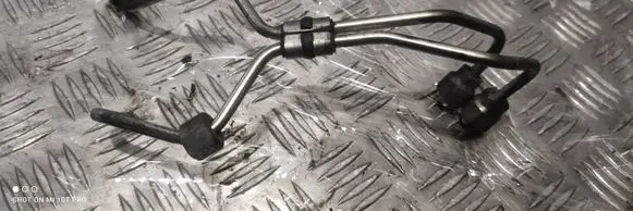 Volvo XC90 Fuel line pipe