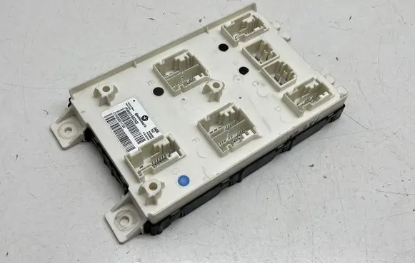 Chrysler Pacifica Comfort/convenience module 68529662AD YH050211726 68529664AD