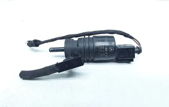 Mercedes-Benz E W212 Windscreen/windshield washer pump 2218690121