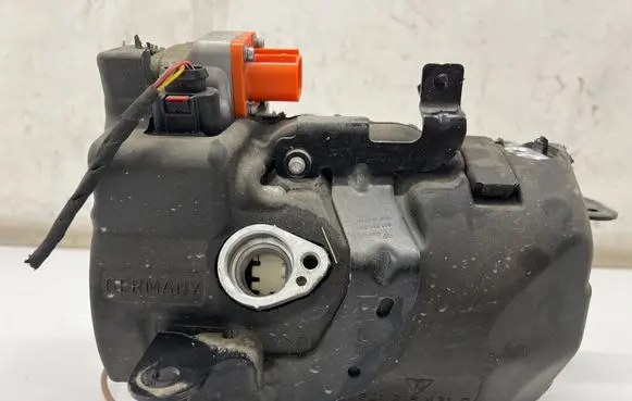 Porsche Taycan 9J1 Air conditioning (A/C) compressor (pump) 9J1816431 9J1816431B