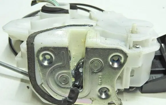 Mitsubishi ASX Rear door lock