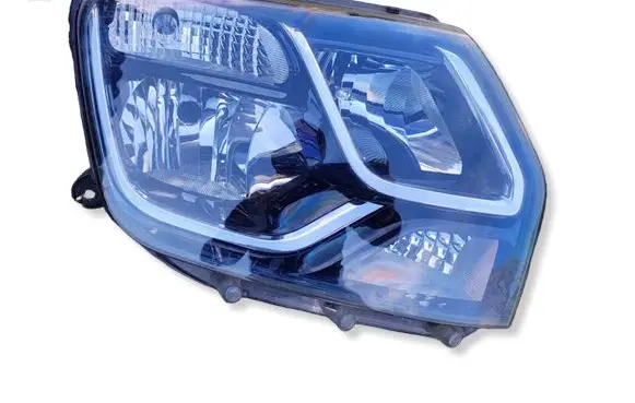 Dacia Duster II Headlight/headlamp 260100156R 0000813411