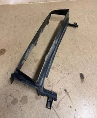 Volvo S40 Intercooler air guide/duct channel 30678472