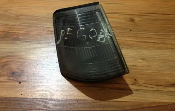Front indicator light