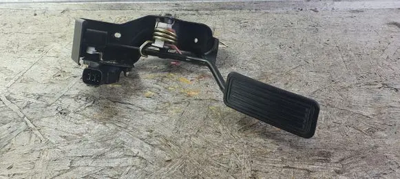 Toyota Corolla E120 E130 Accelerator throttle pedal 7811135030