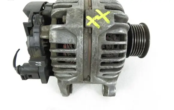 Volkswagen Golf IV Generator/alternator 0124325003 028903028D