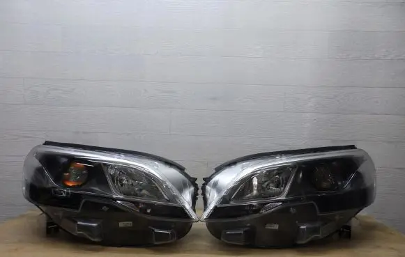 Peugeot Traveller Headlight/headlamp 9808235780-00