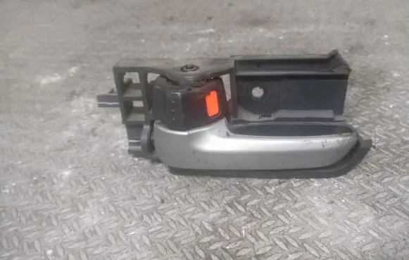 Suzuki Alto Rear door interior handle 8313075J0