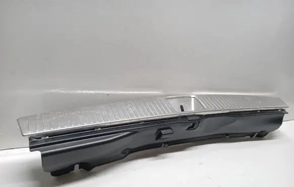 Mercedes-Benz C W204 Trunk/boot trim cover A2046900087