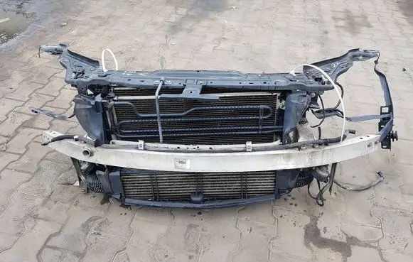 Mercedes-Benz C W204 Radiator support slam panel 
