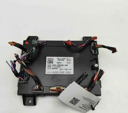 Tesla Model S Central body control module A0747G02T 101090700D