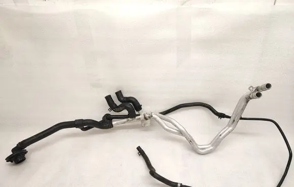 Mercedes-Benz S W222 Engine coolant pipe/hose 3023356 A2228302996