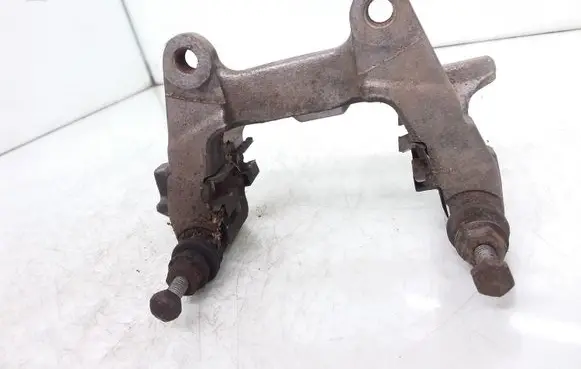 Audi A6 S6 C6 4F Brake caliper pad carrier rear 
