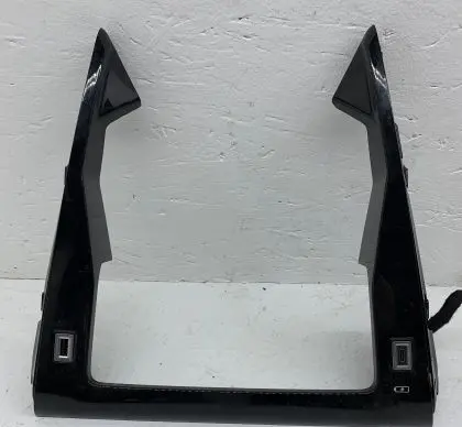 Peugeot 208 Other center console (tunnel) element 9828368880