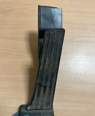 BMW X5 E53 Accelerator throttle pedal 6753518 25916010 131100
