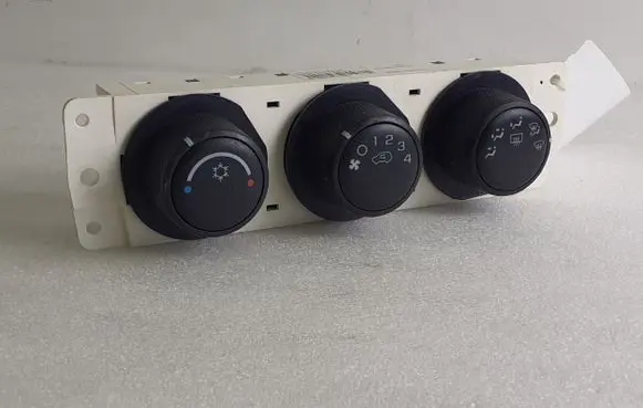 Hummer H3 Climate control unit 25814719001 0090191107