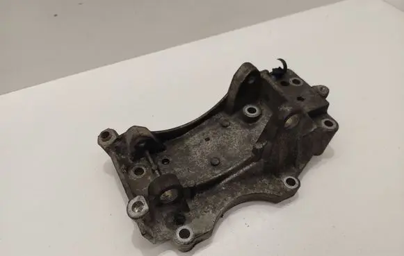 Generator/alternator bracket