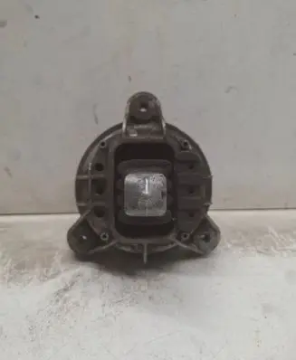 BMW 1 E81 E87 Engine mount bracket 13961112 678026301 060710