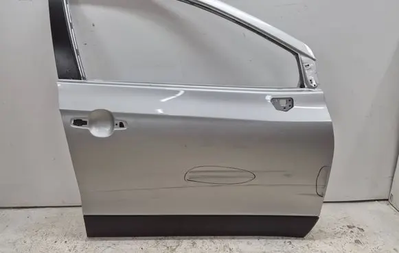 Suzuki SX4 S-Cross Front door