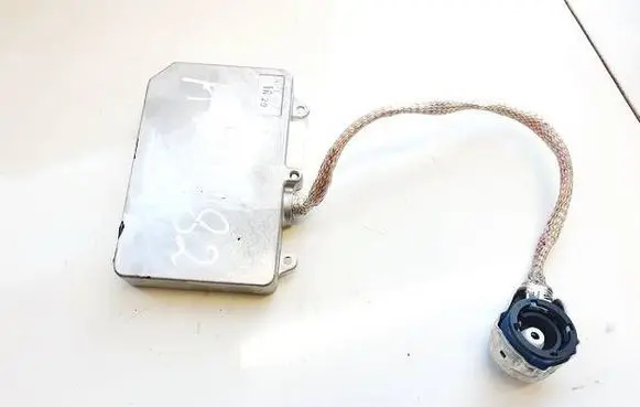Subaru Outback Headlight ballast module Xenon 84965ag000 39000-20791