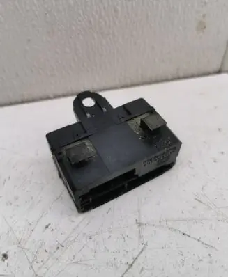 Volvo V70 Seat heating relay 9442947