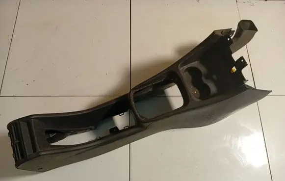 Opel Zafira A Center console 90590782