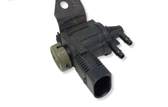 Volkswagen PASSAT B6 Turbo solenoid valve 1K0906283A