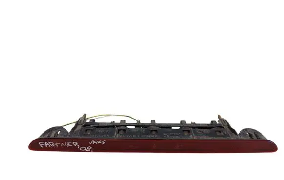 Peugeot Partner Third/center stoplight