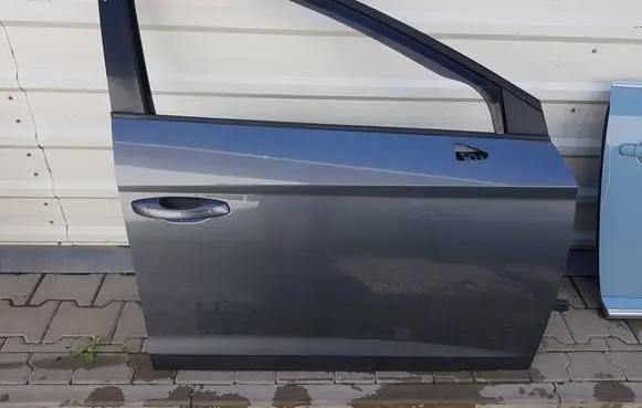 Seat Leon (5F) Front door