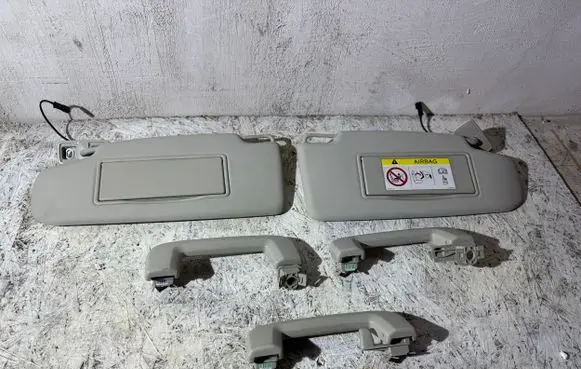 Volvo V40 A set of handles for the ceiling 31426316