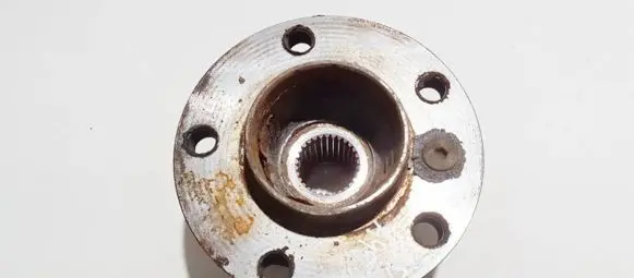 BMW X5 E53 Rear wheel hub