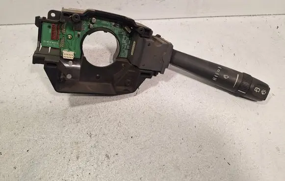 Volvo V70 Wiper control stalk 8191545
