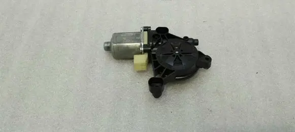 Audi A3 S3 8V Front door window regulator motor 5Q0959801B